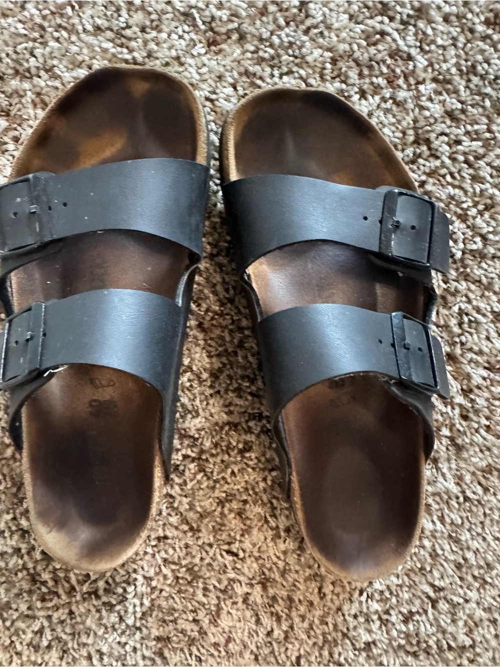Birkenstock size 40 Black Two-Strap Arizona Sandals